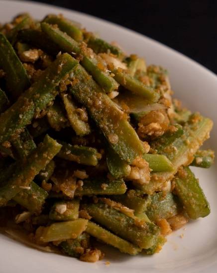 Stir Fried Bitter Melon with Salted Egg / 鹹蛋炒苦瓜